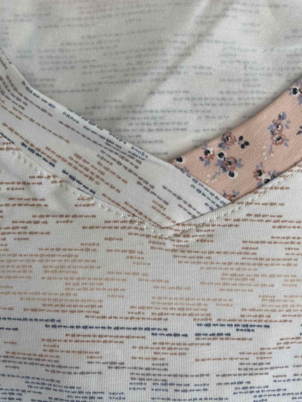 Βαμβακερή γυναικεία πιτζάμα σε χρώμα εκρού