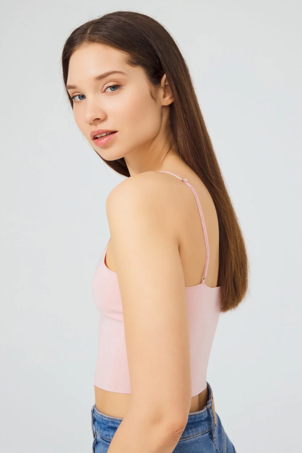 Γυναικείο crop-top μπλουζάκι CottonHill με λεπτή τιράντα απαλό ροζ