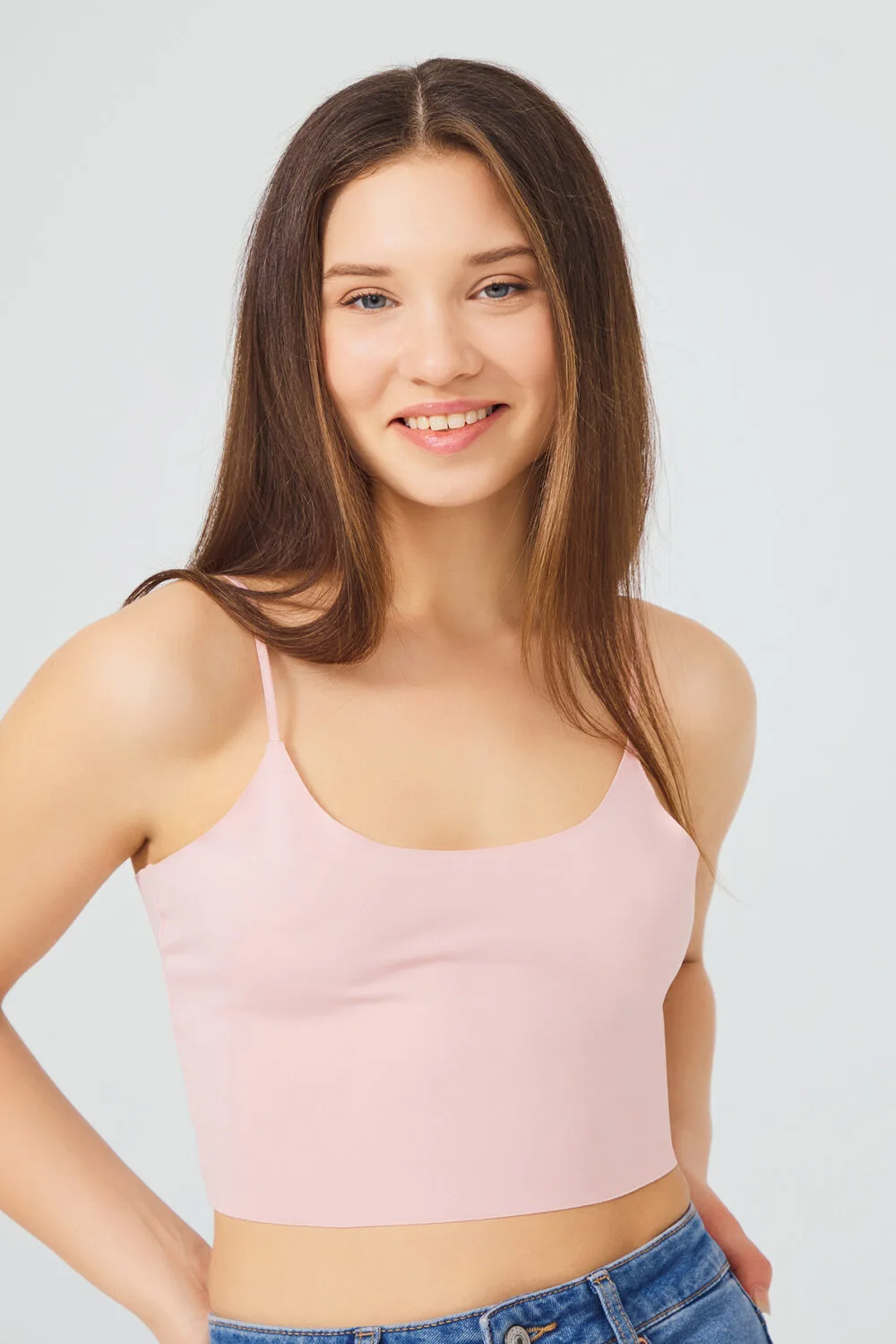 Γυναικείο crop-top μπλουζάκι CottonHill με λεπτή τιράντα απαλό ροζ